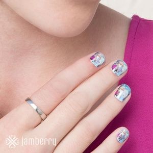 Jamberry Nail Wraps Disney Frozen in Time